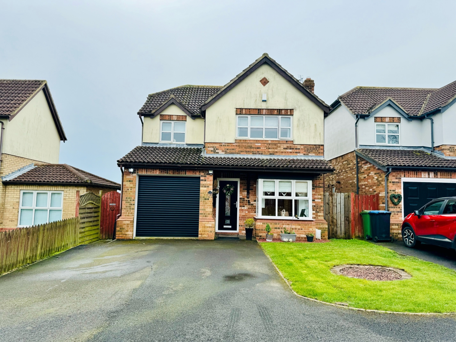 4 bedroom Detached Under Offer