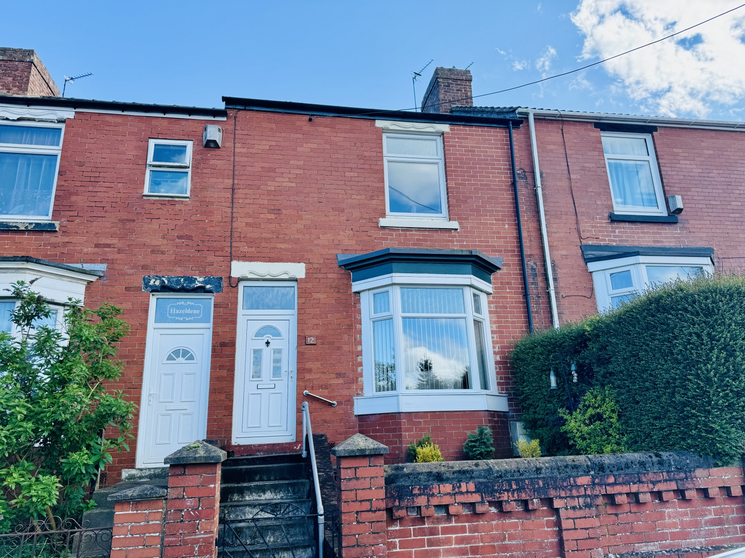 2 bedroom Terraced Under Offer