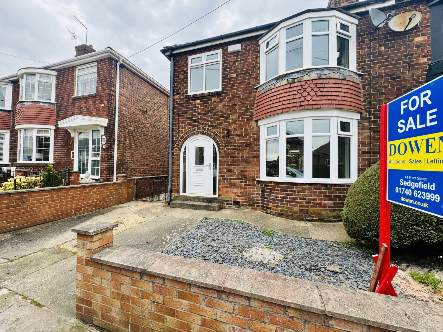 3 bedroom Semi-Detached Under Offer