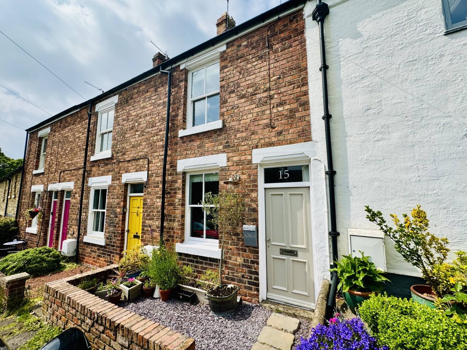 2 bedroom Terraced House Under Offer