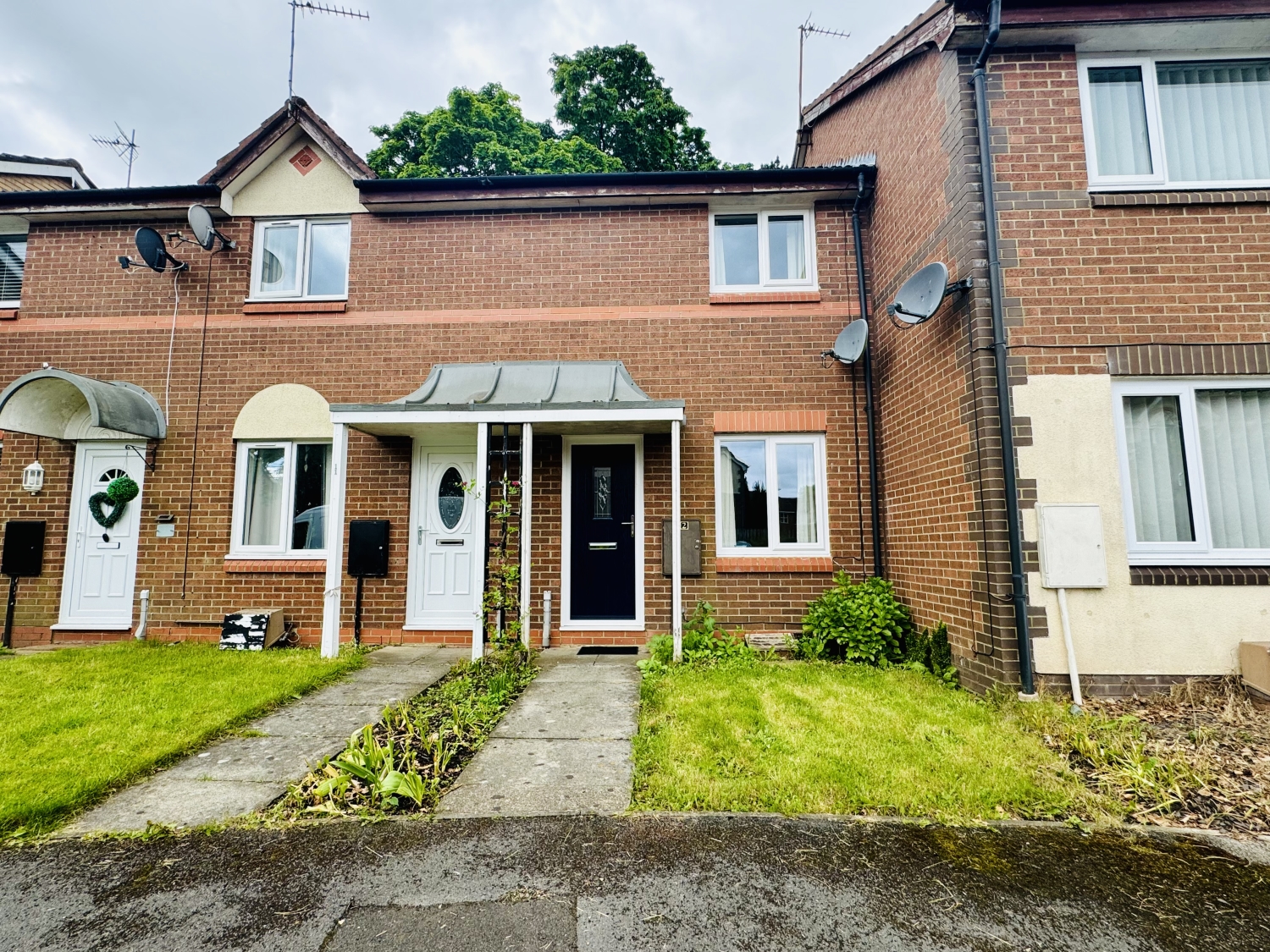 2 bedroom Terraced For Sale