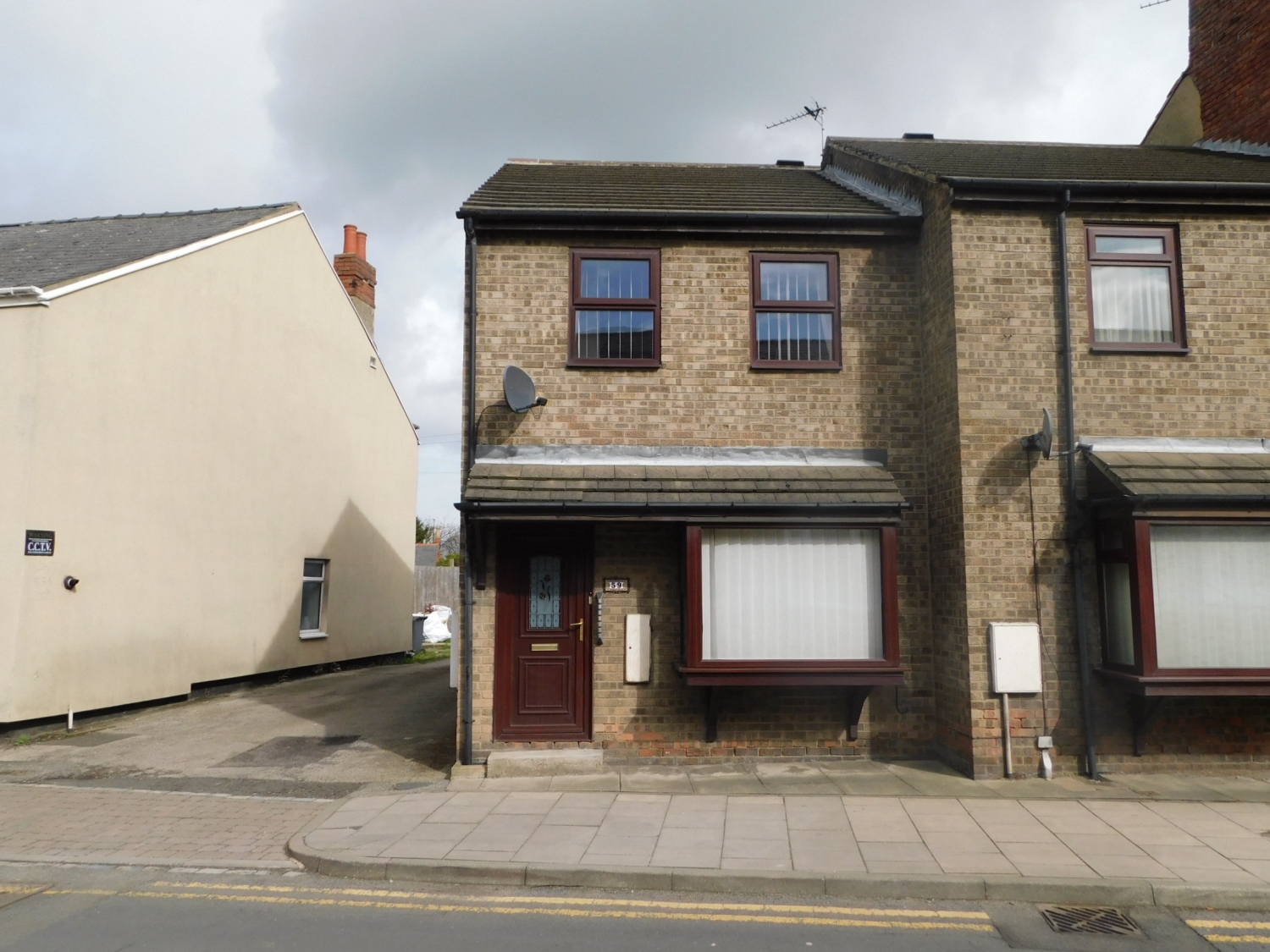 2 bedroom Terraced House Under Offer