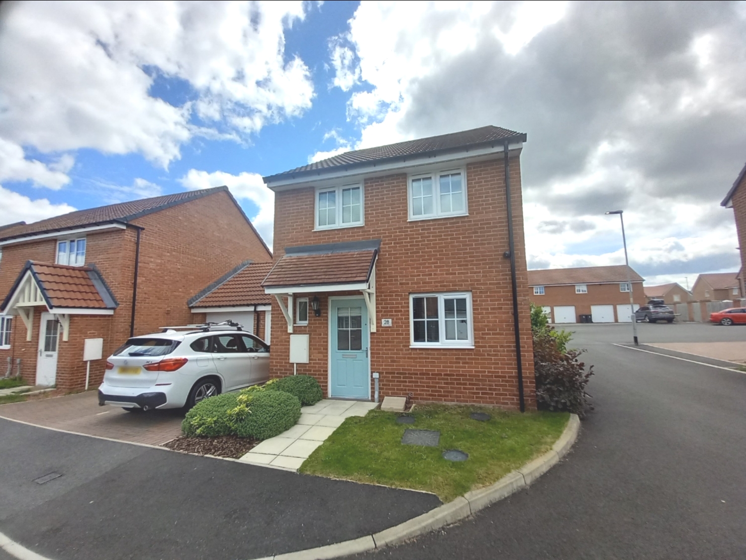 3 bedroom Detached Under Offer