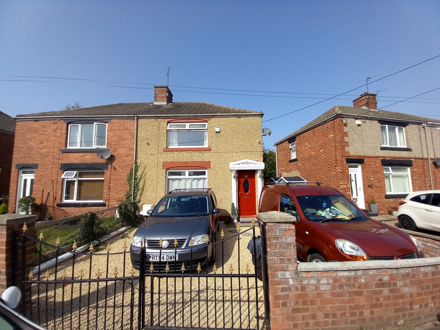 3 bedroom Semi-Detached Under Offer