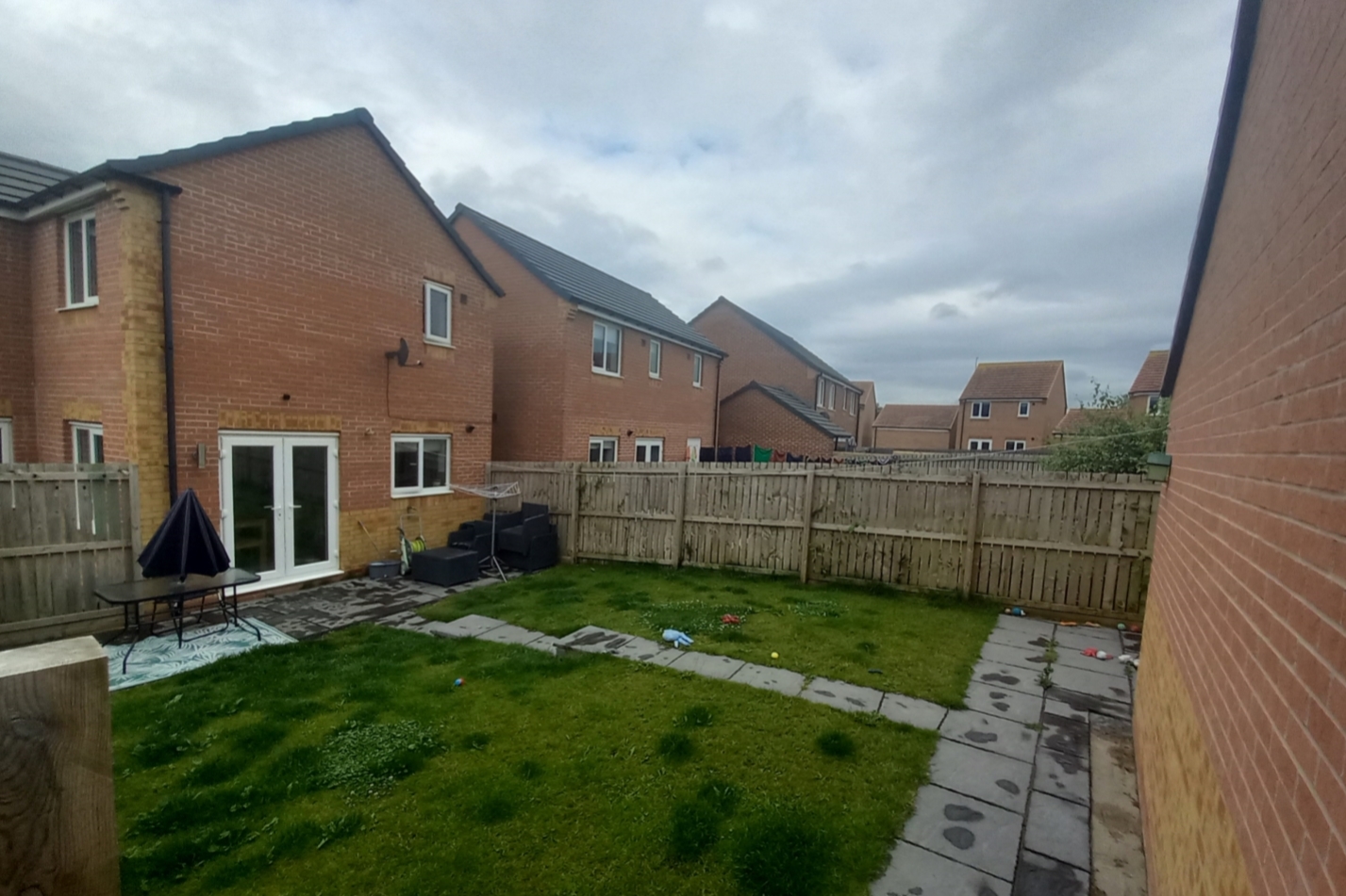 3 bedroom Detached For Sale