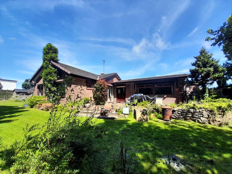 3 bedroom Detached house SSTC