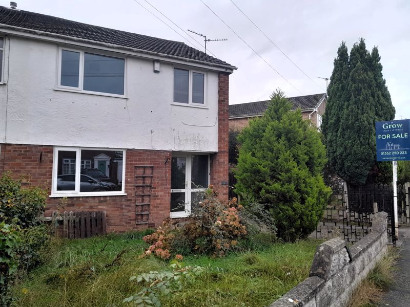 3 bedroom Semi-detached house For Sale