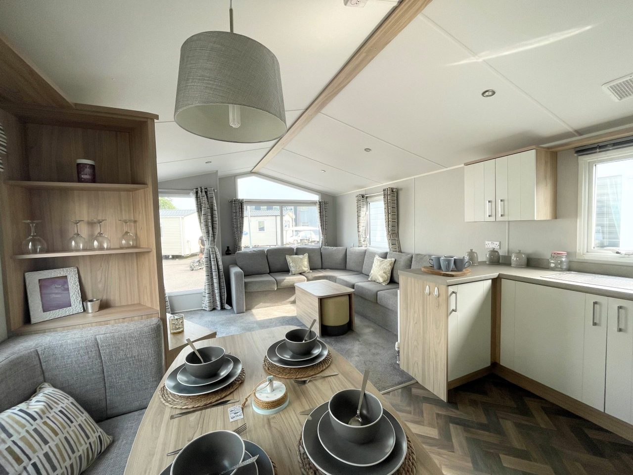 2 bedroom Static Home For Sale