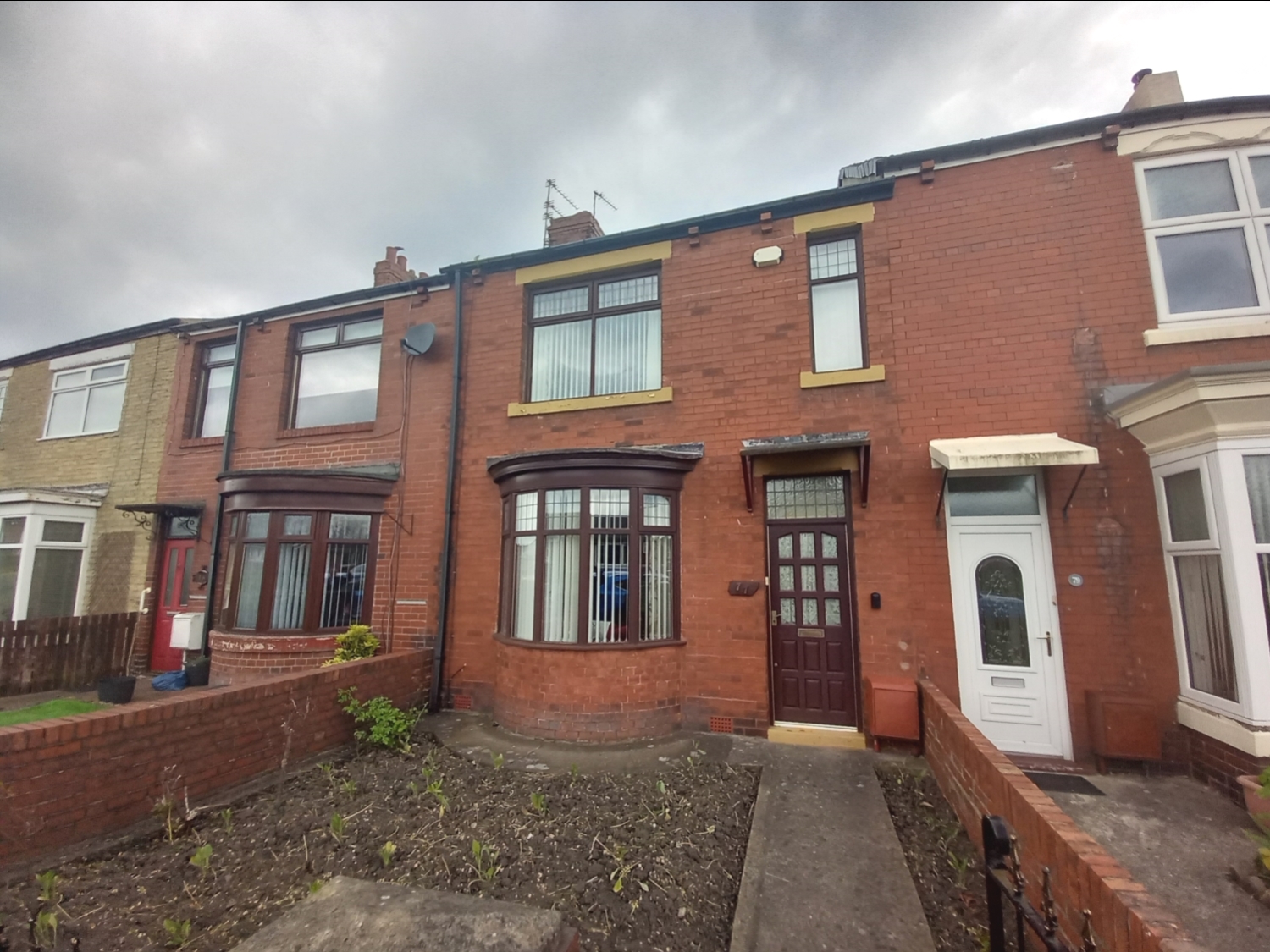 2 bedroom Terraced Under Offer