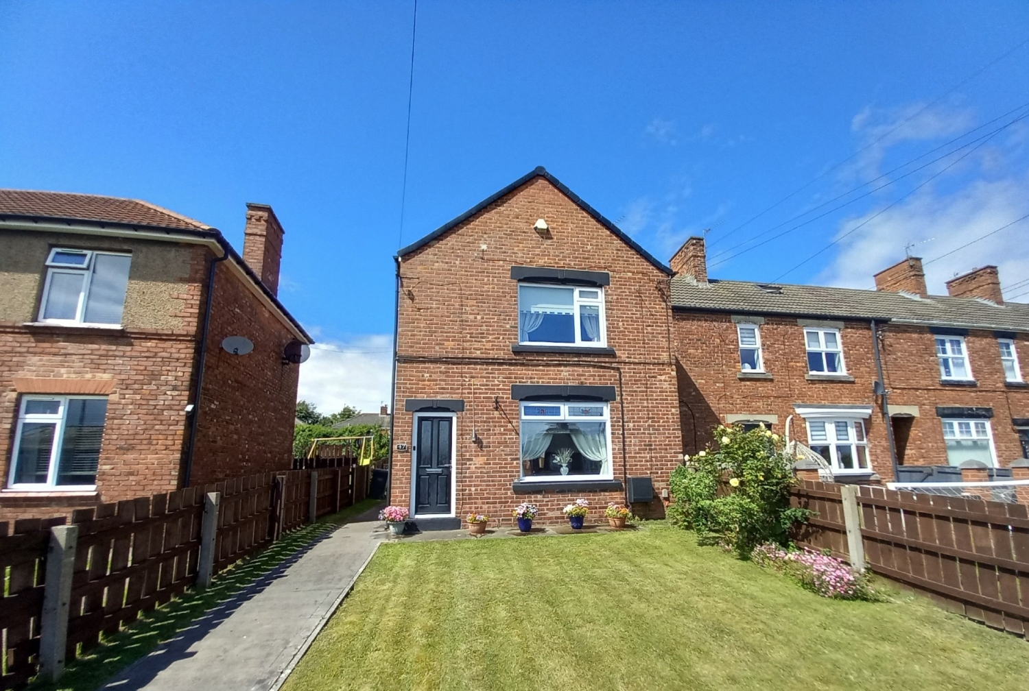 3 bedroom Terraced For Sale