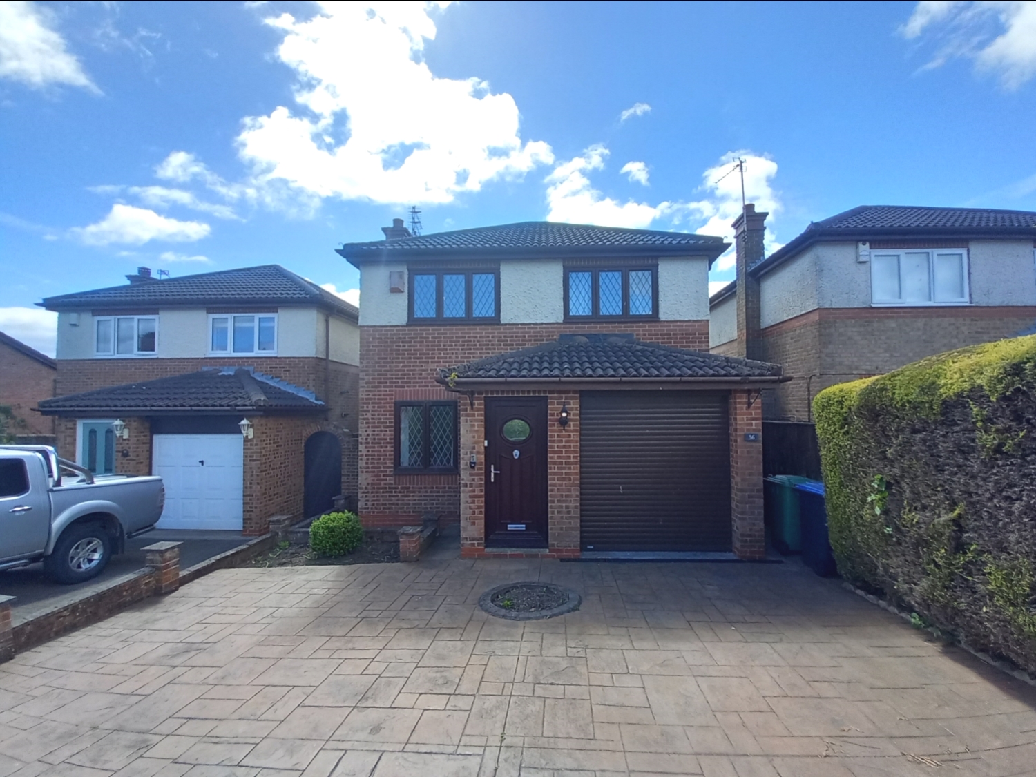 3 bedroom Detached For Sale