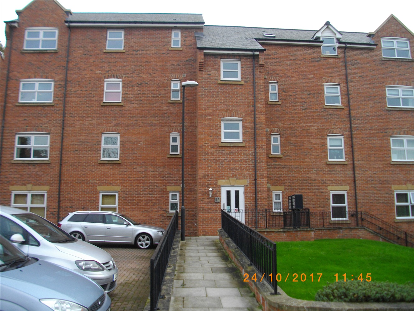 3 bedroom Apartment Let Agreed