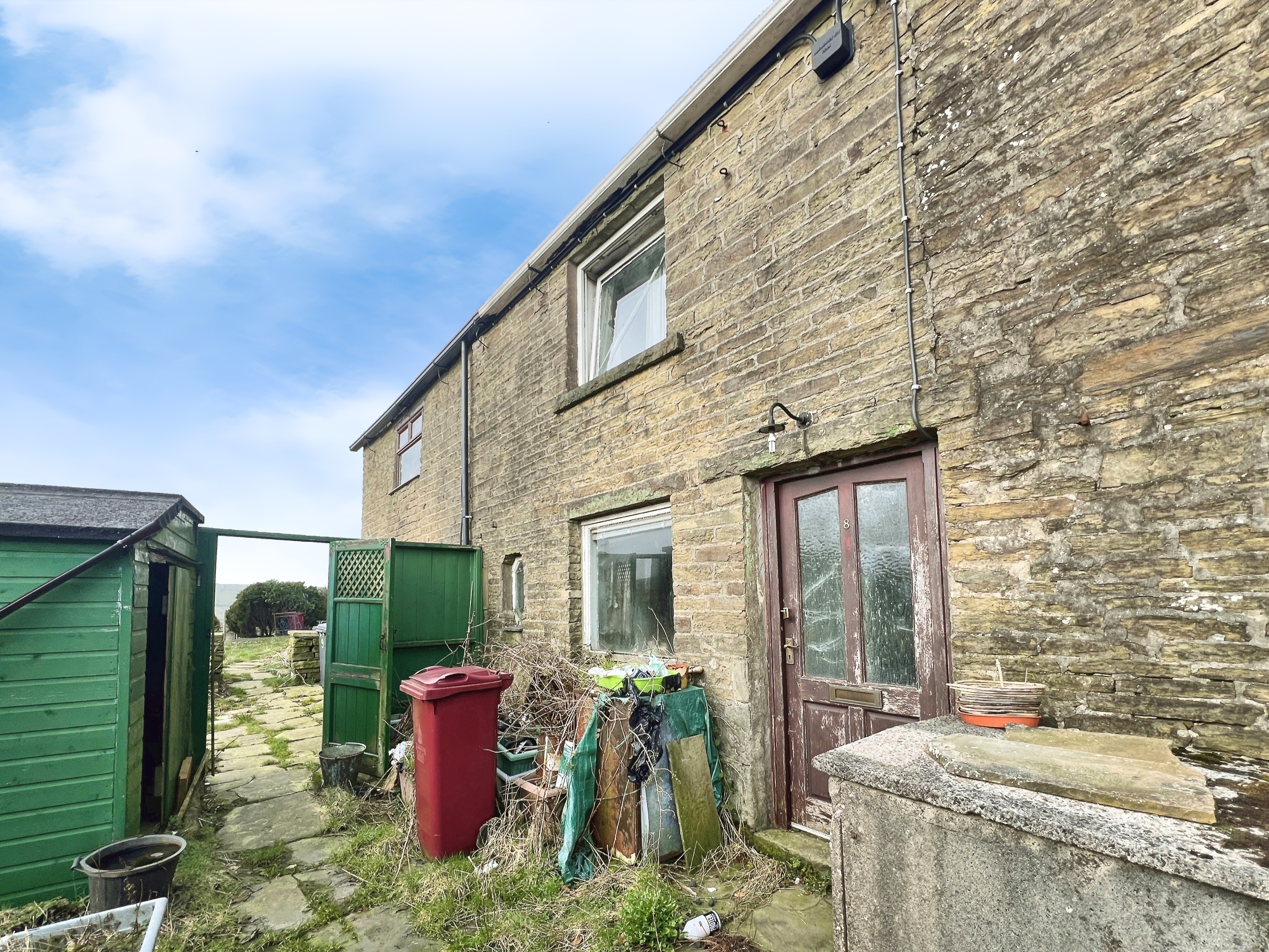 2 bedroom Cottage SSTC