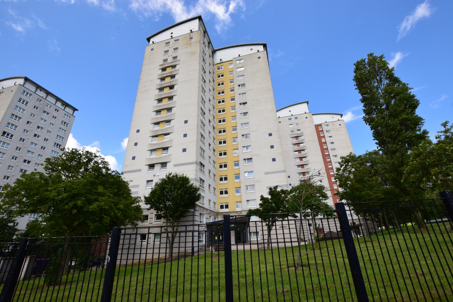 1 bedroom Apartment Under Offer