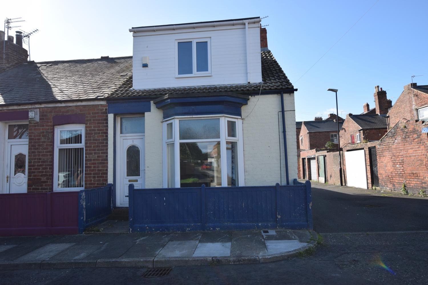 2 bedroom Terraced For Sale