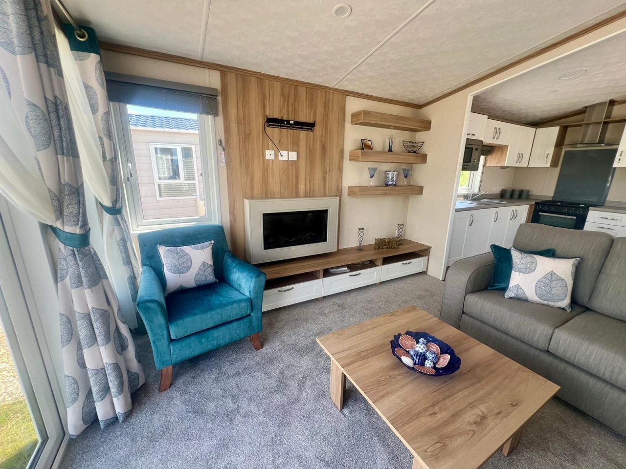 2 bedroom Static Home For Sale