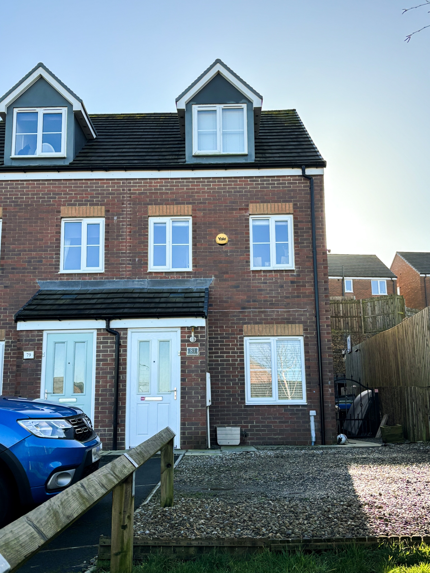 3 bedroom Semi-Detached For Sale