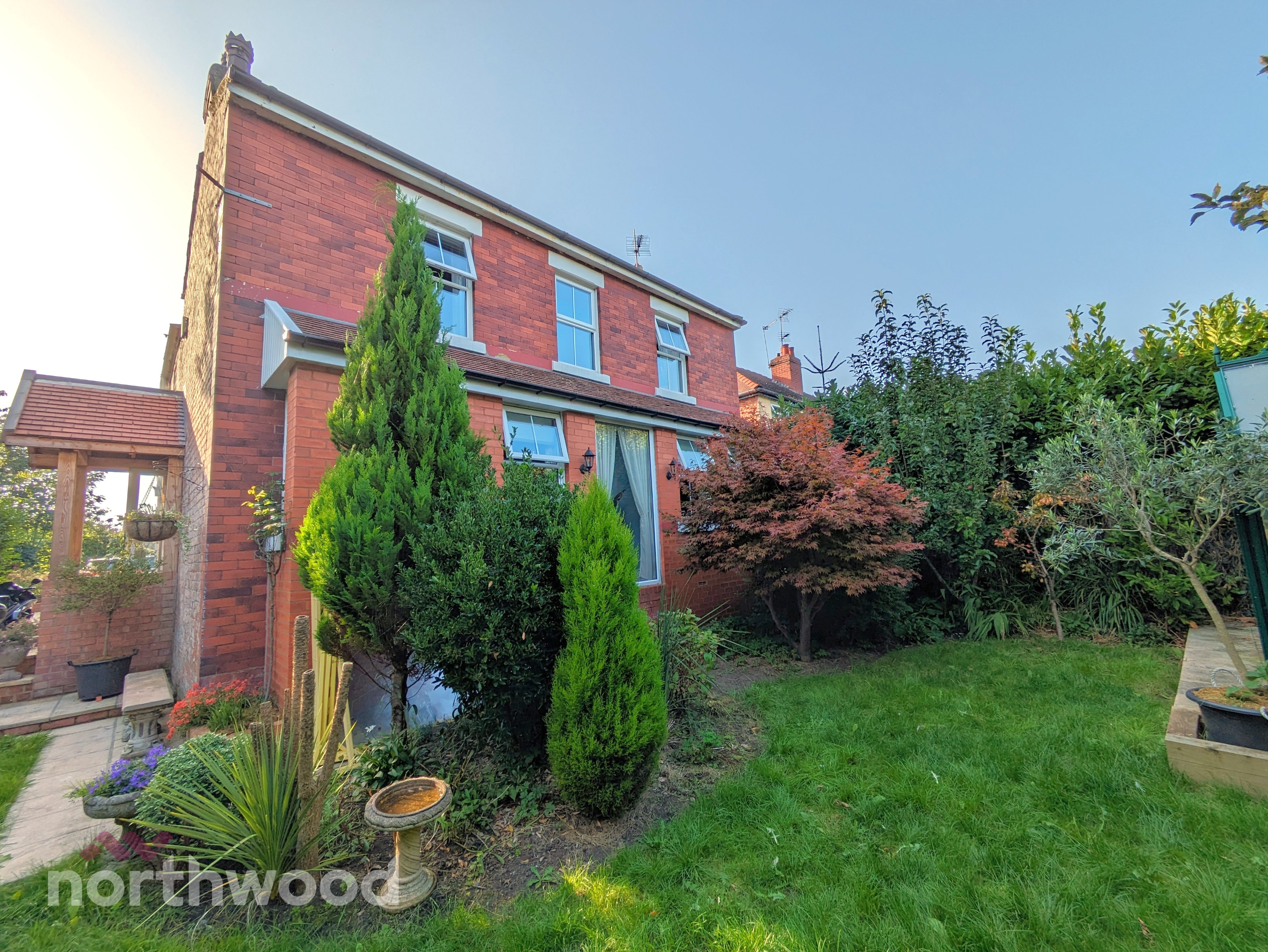 4 bedroom Detached House SSTC