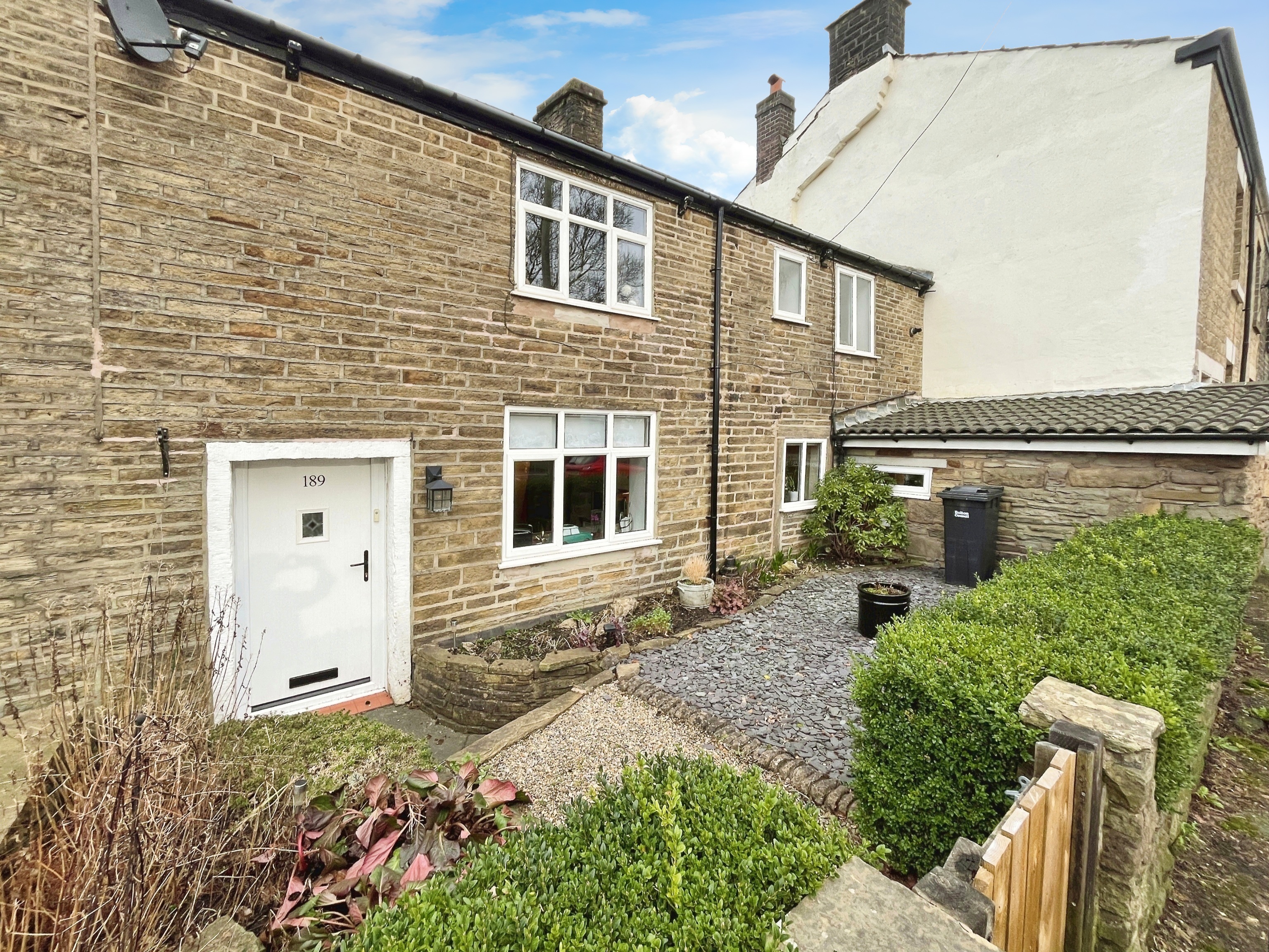 3 bedroom House For Sale
