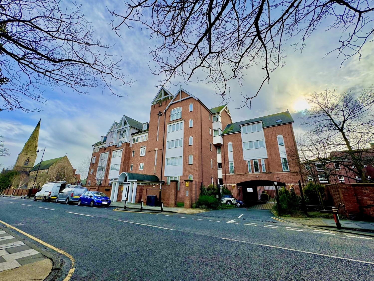 2 bedroom Apartment For Sale