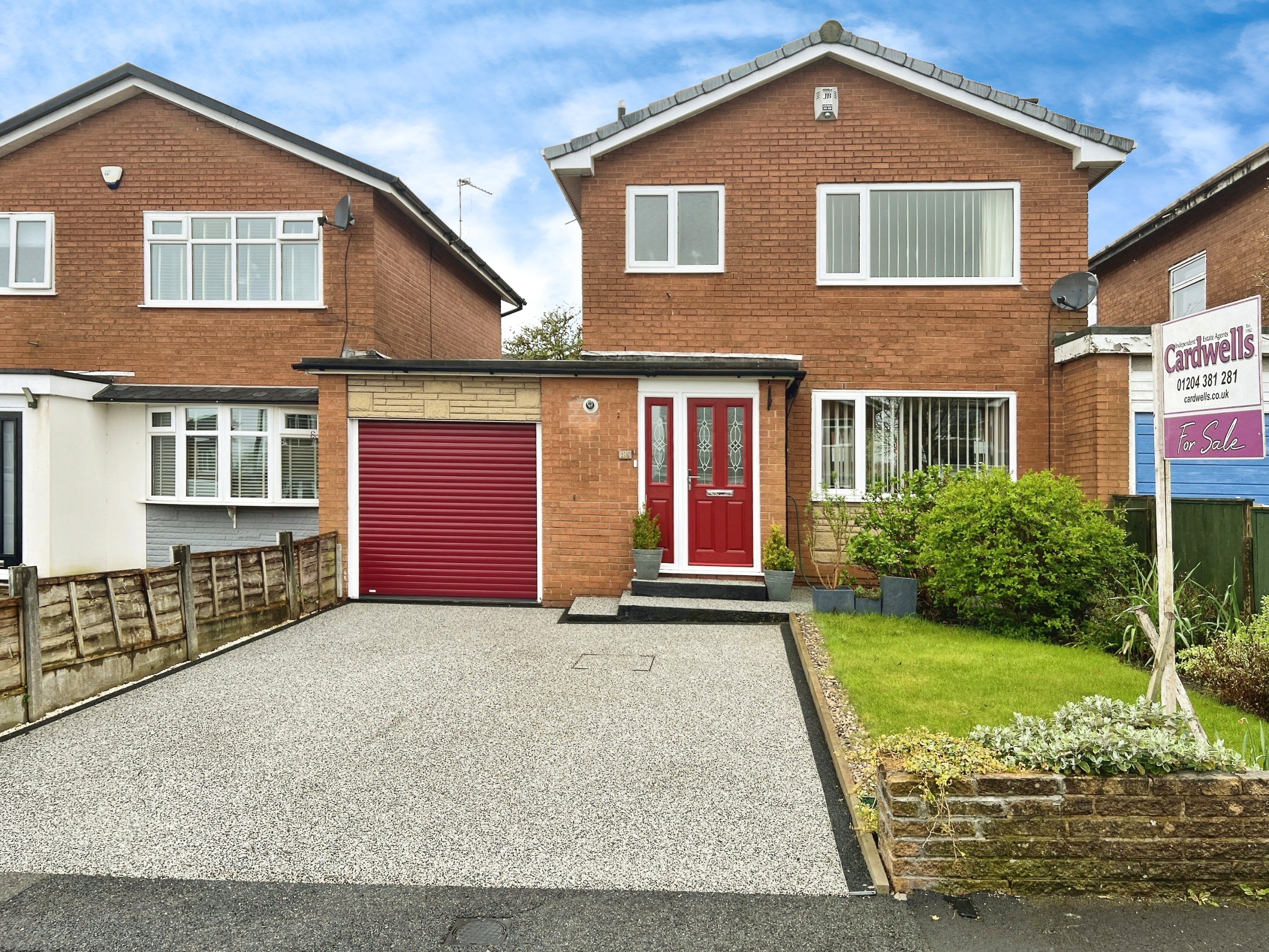 3 bedroom House For Sale