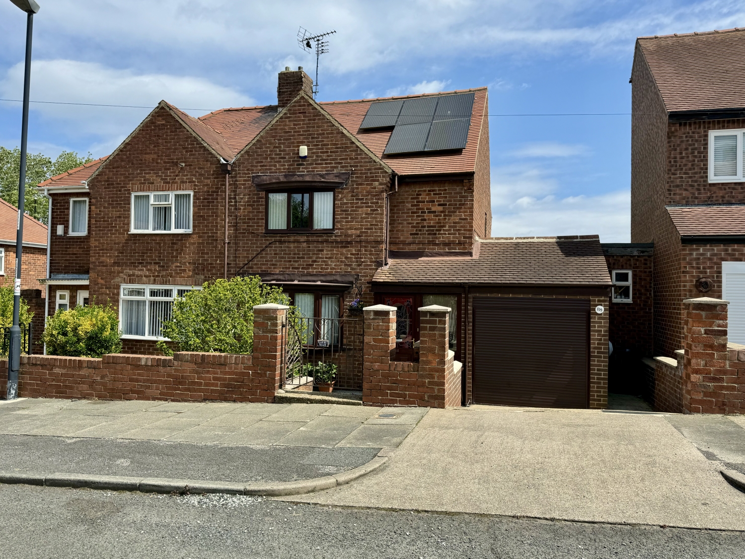 2 bedroom Semi-Detached Under Offer