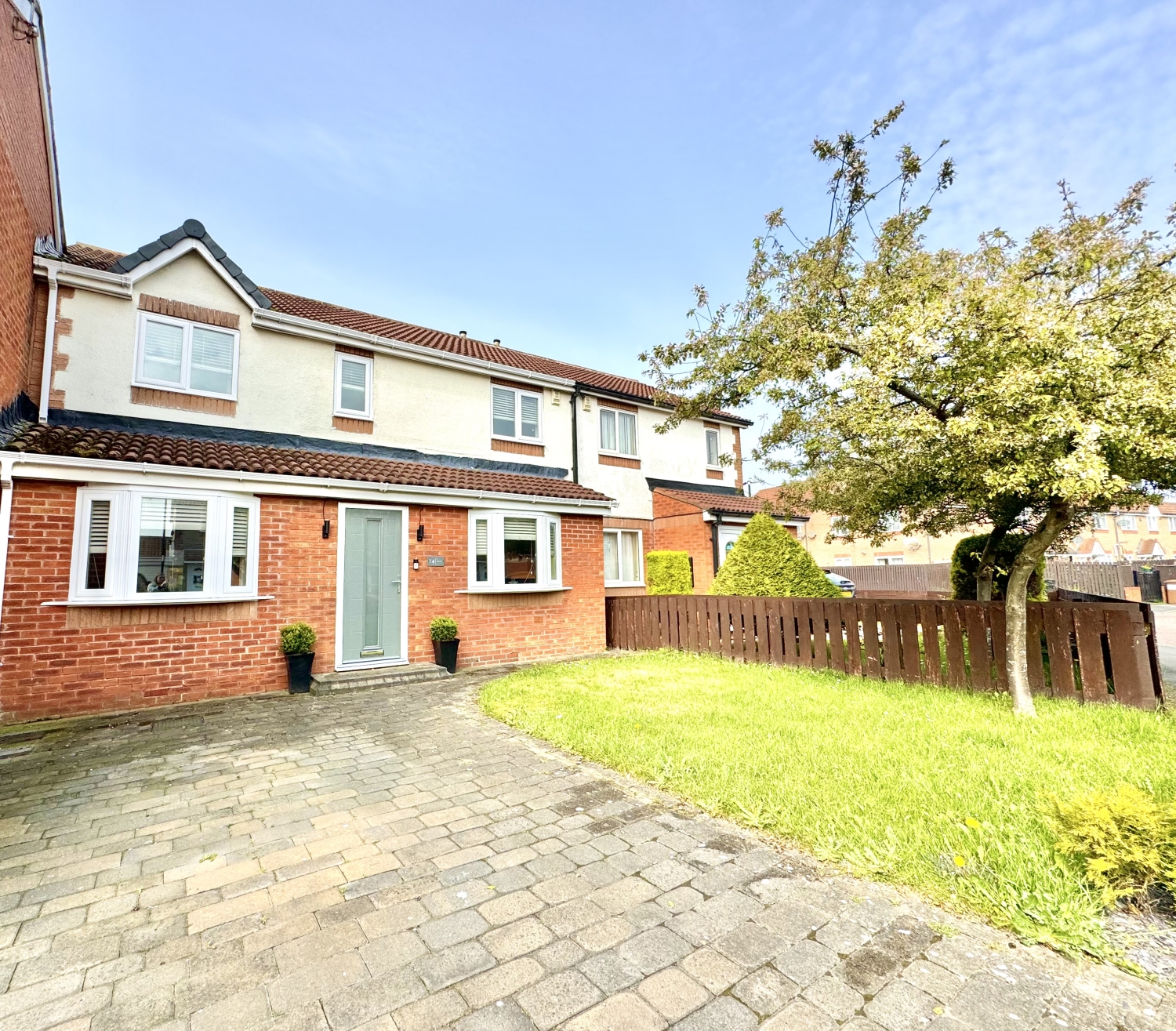 4 bedroom Semi-Detached Under Offer