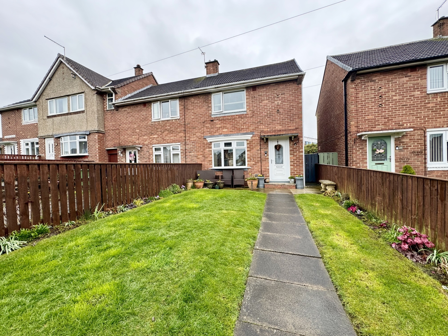2 bedroom Semi-Detached Under Offer