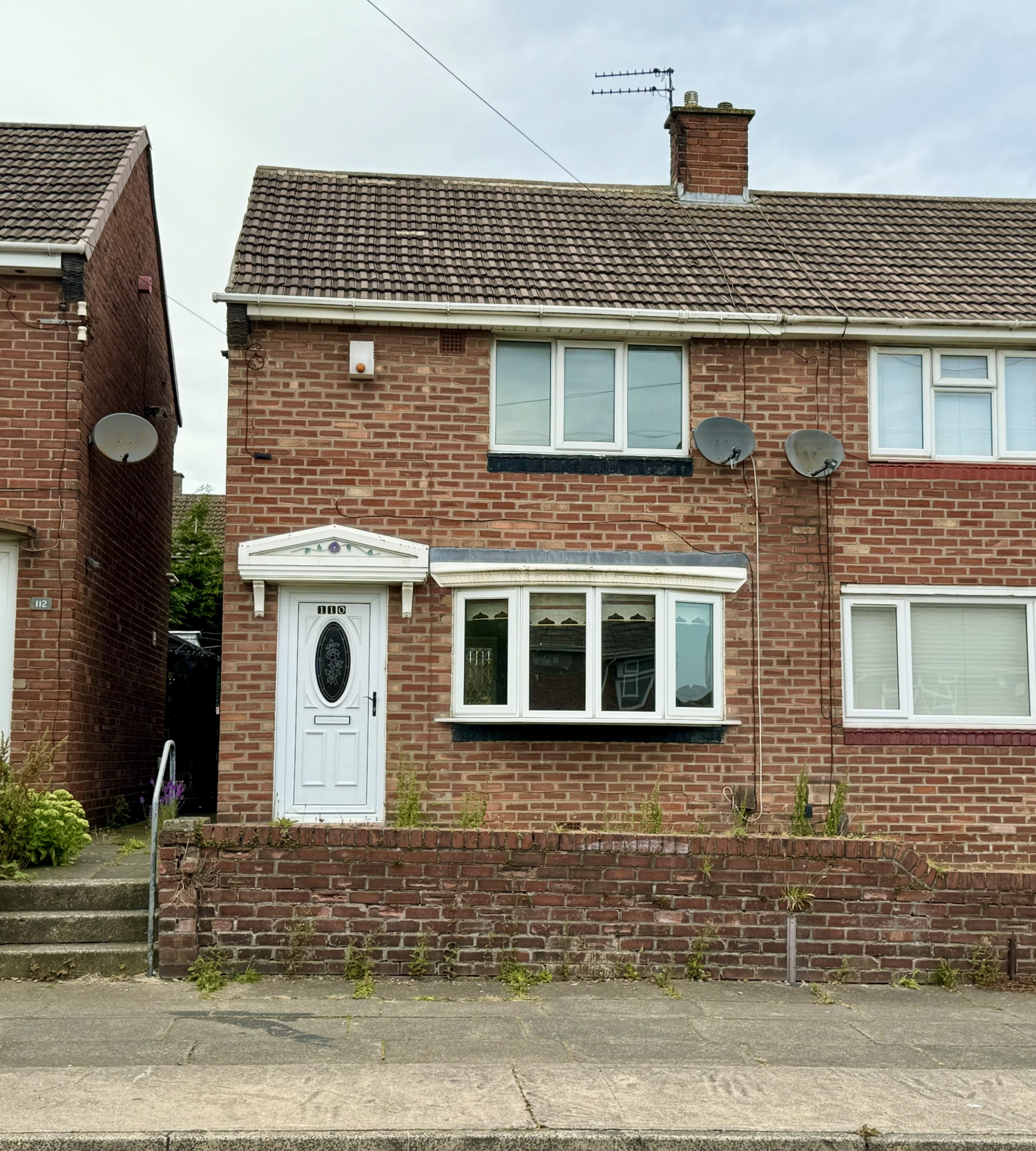 2 bedroom Semi-Detached For Sale