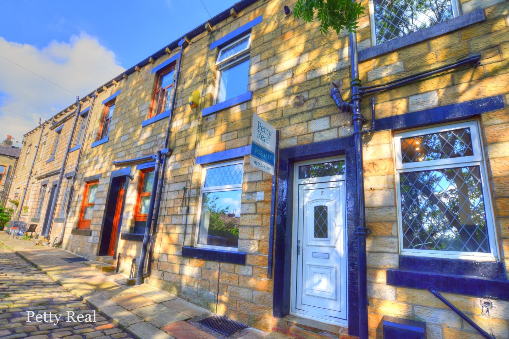 1 bedroom Back to Back Under Offer