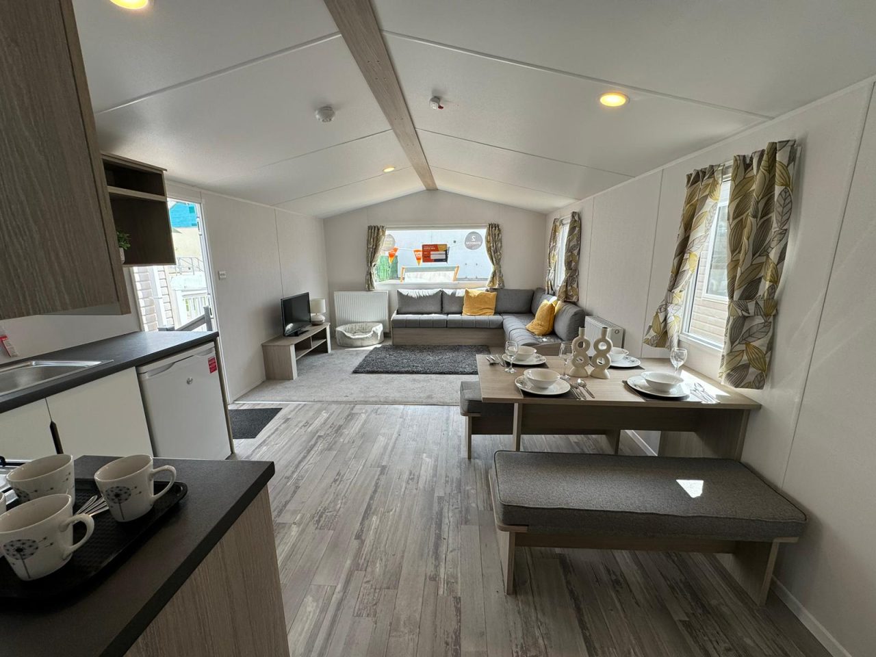 2 bedroom Static Home For Sale