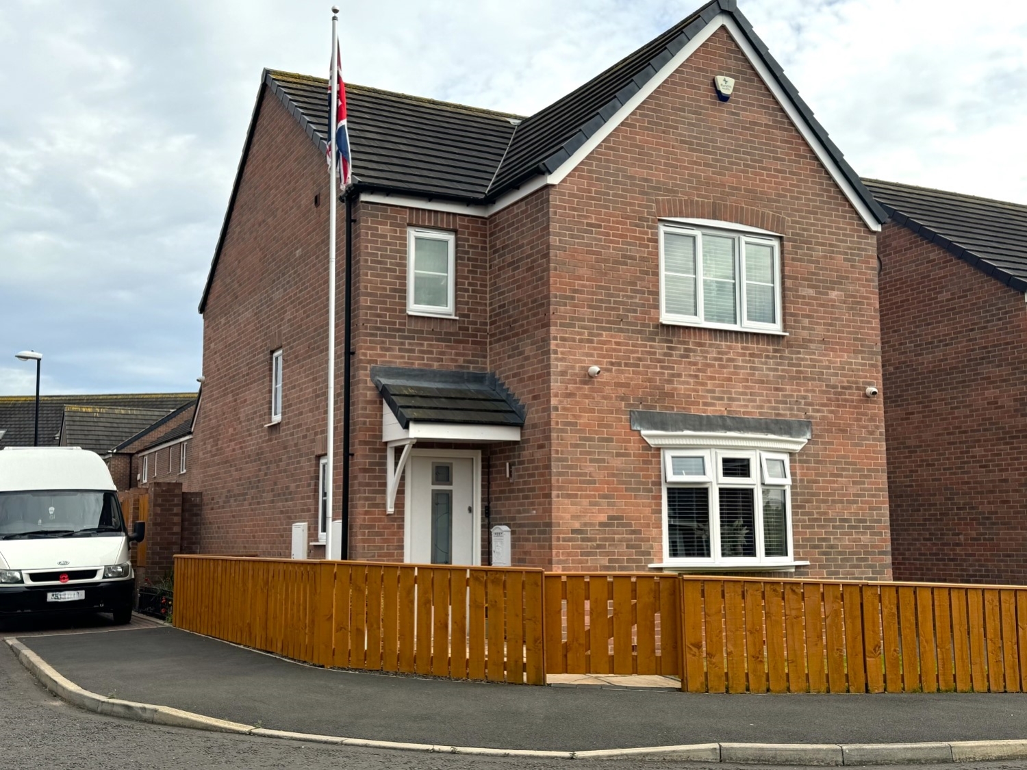 3 bedroom Detached Under Offer