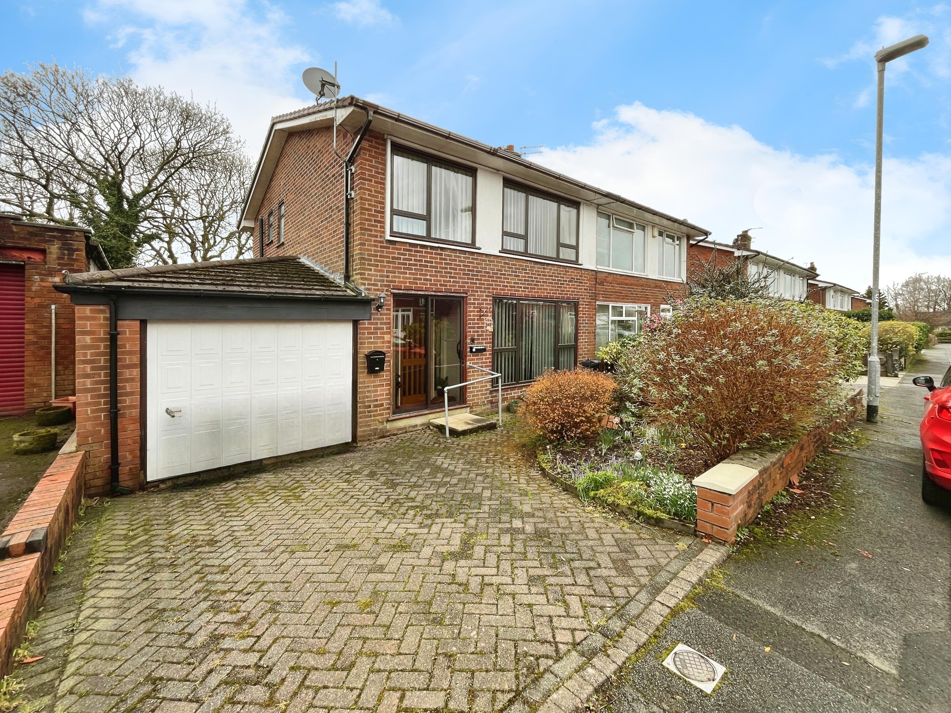 3 bedroom House For Sale