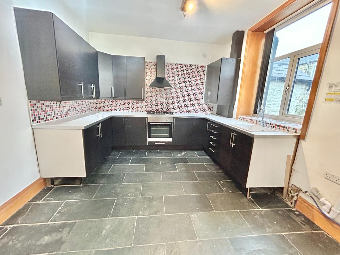2 bedroom Terraced SSTC