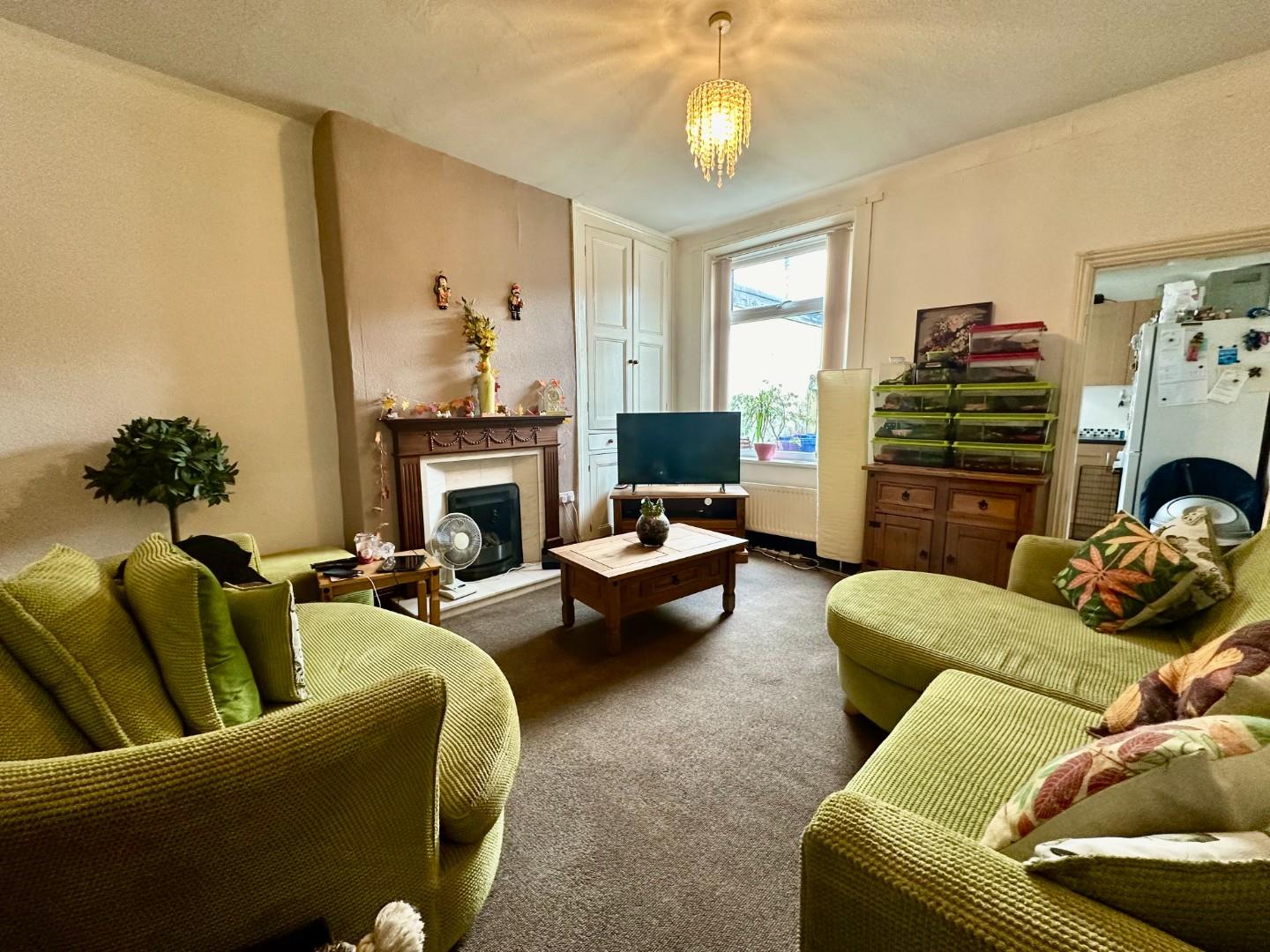 2 bedroom Terraced Under Offer