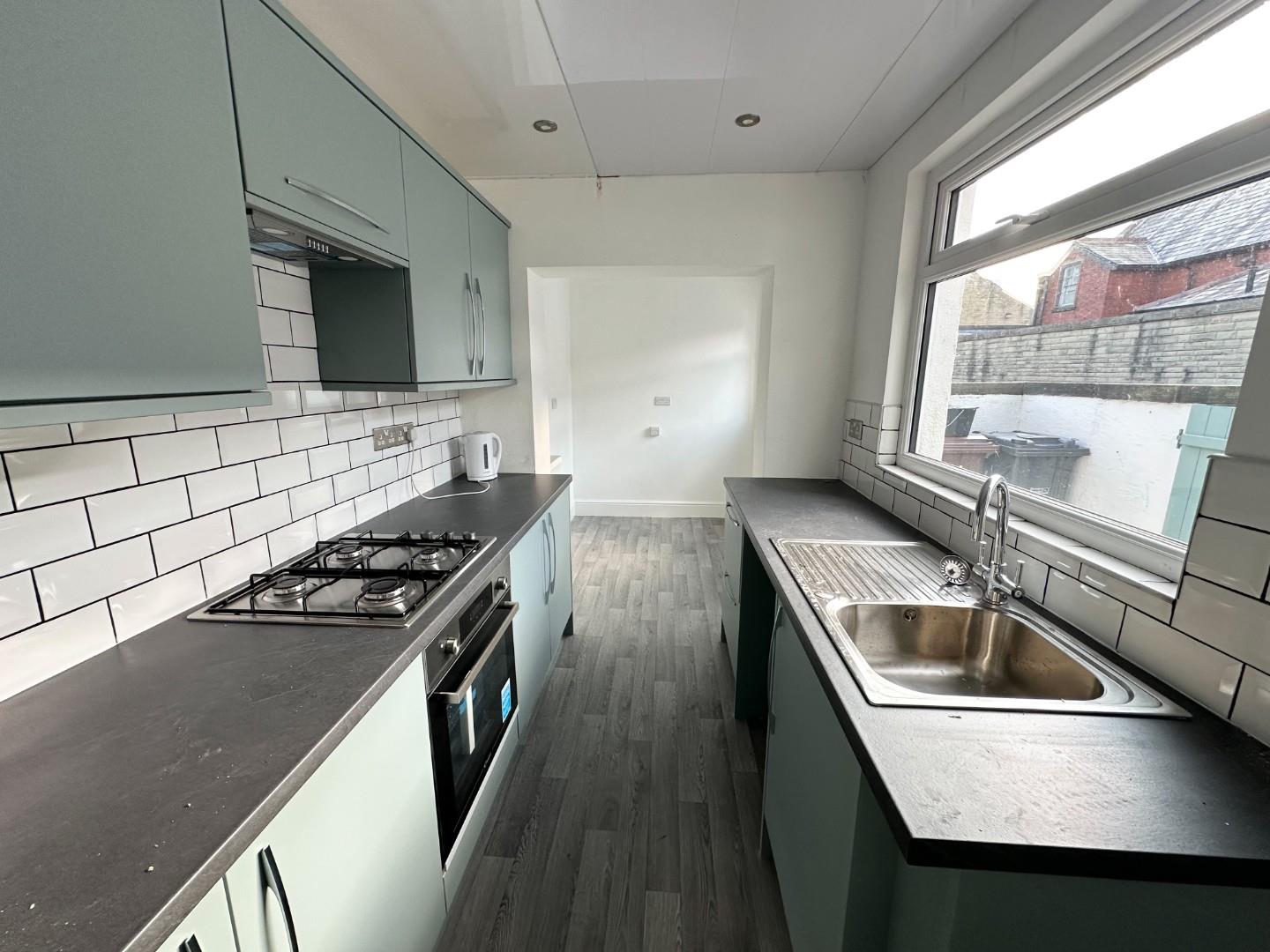 2 bedroom Terraced For Sale