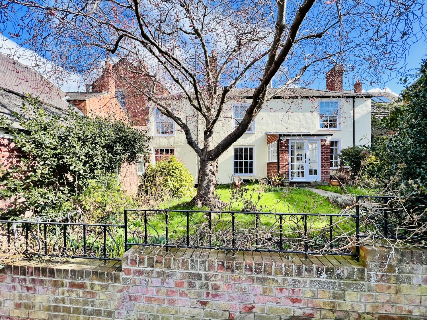 3 bedroom Cottage SSTC