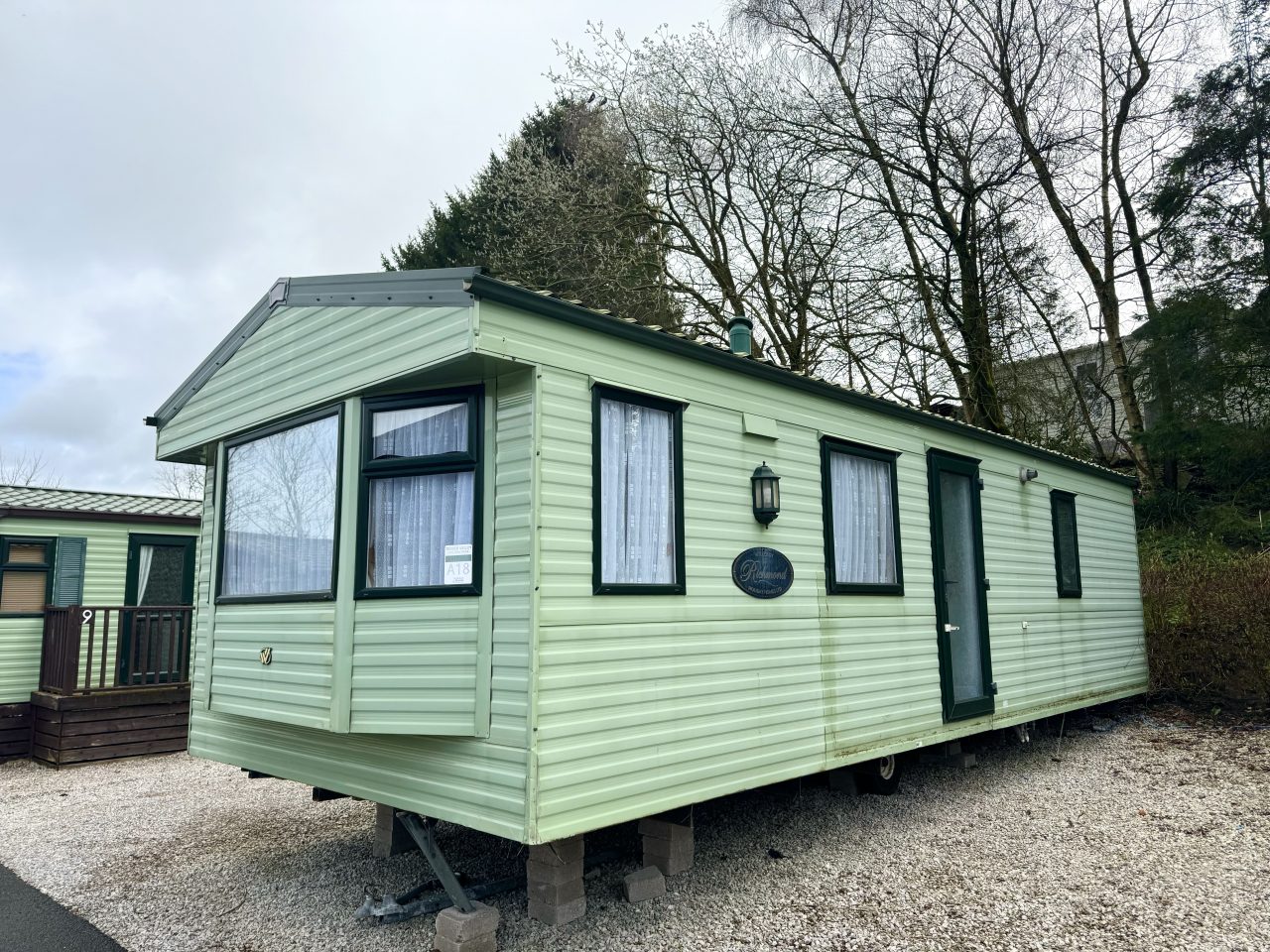 2 bedroom  For Sale