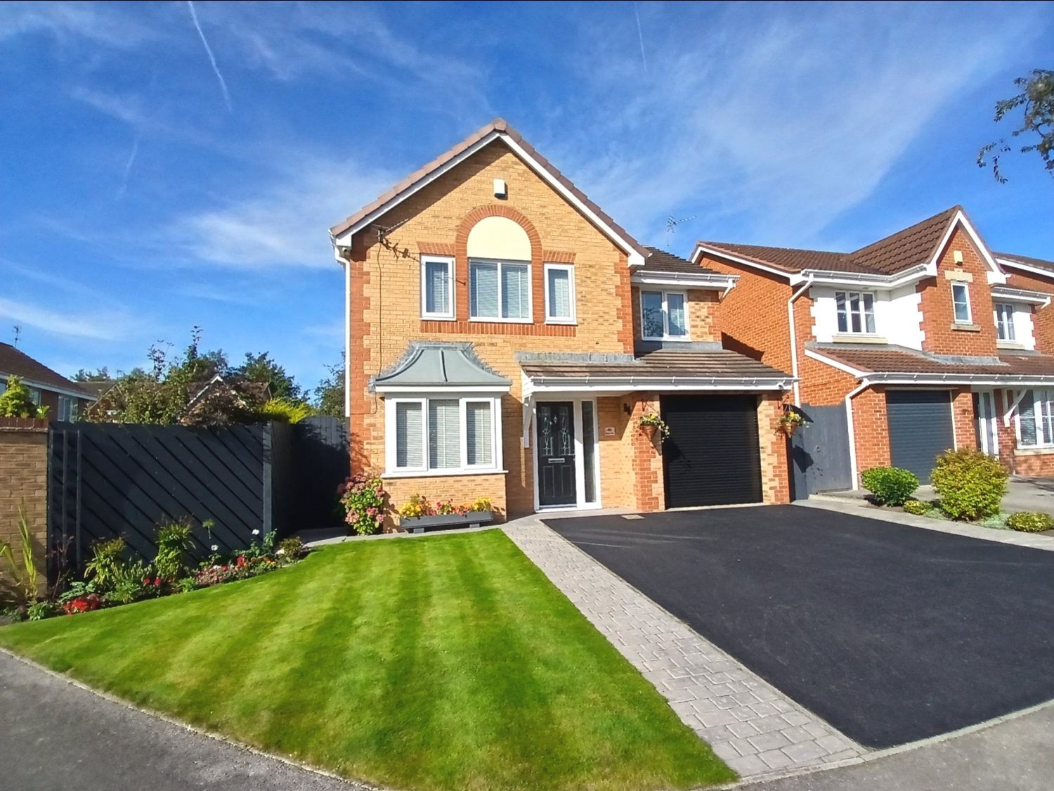 4 bedroom Detached Under Offer