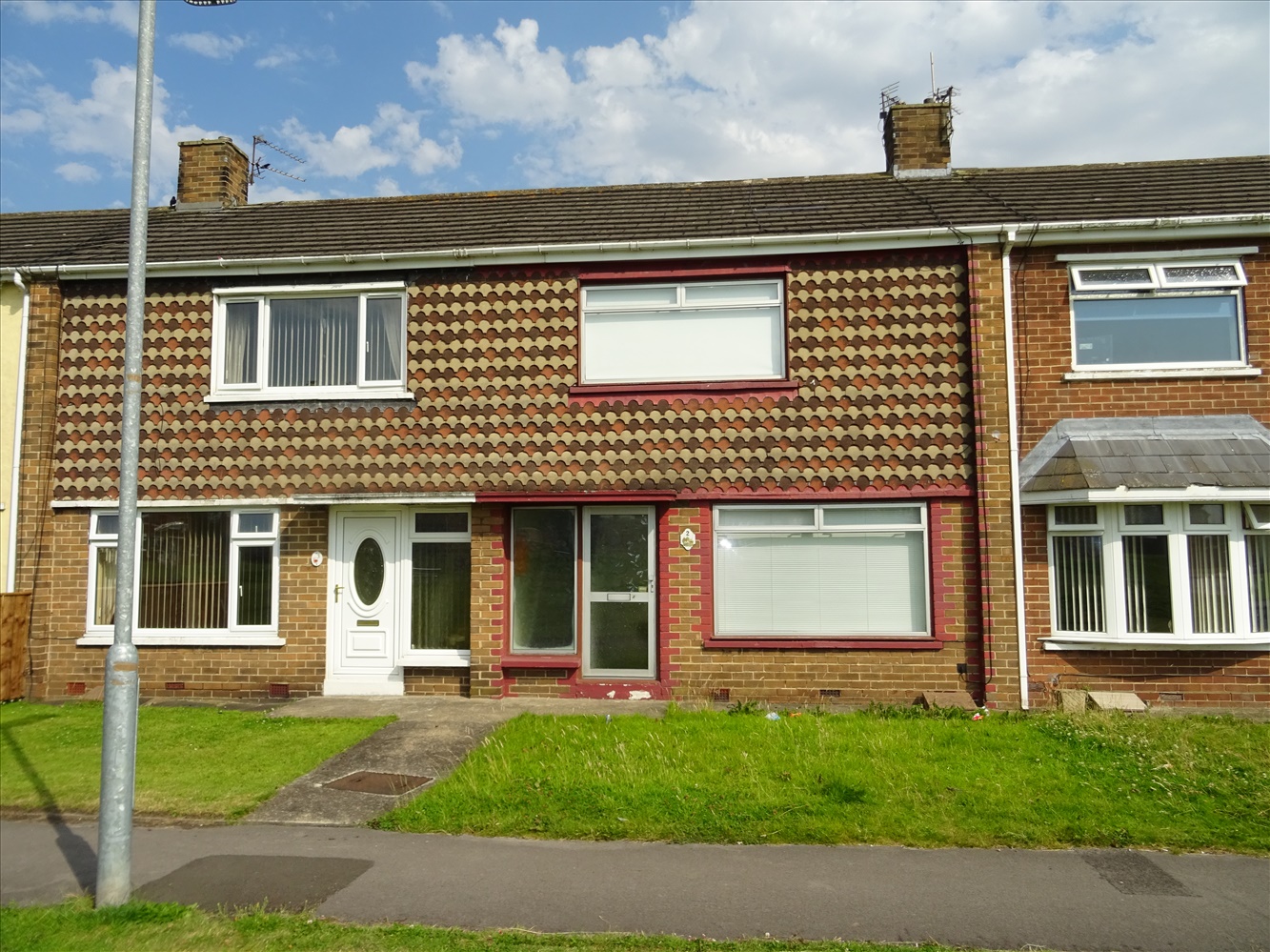 2 bedroom Terraced For Sale