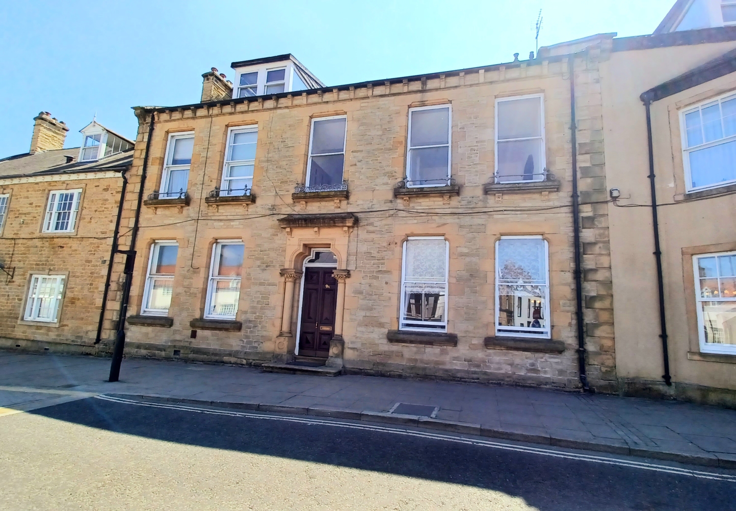 3 bedroom Apartment For Sale