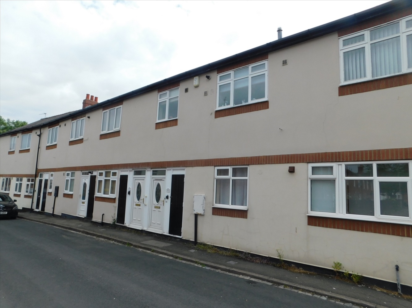 2 bedroom Apartment To Let