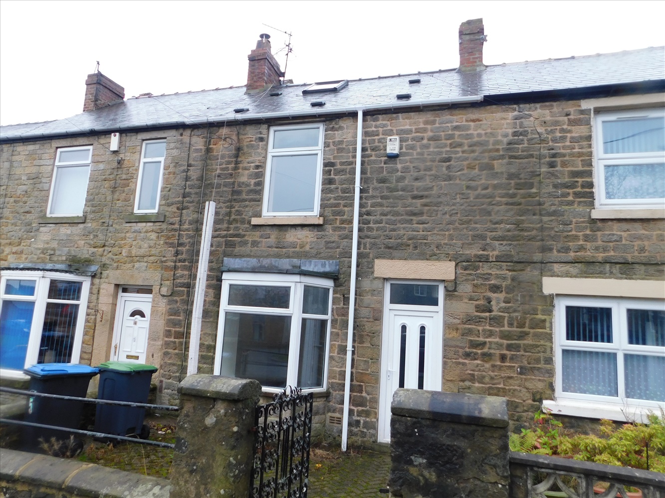 2 bedroom Terraced For Sale