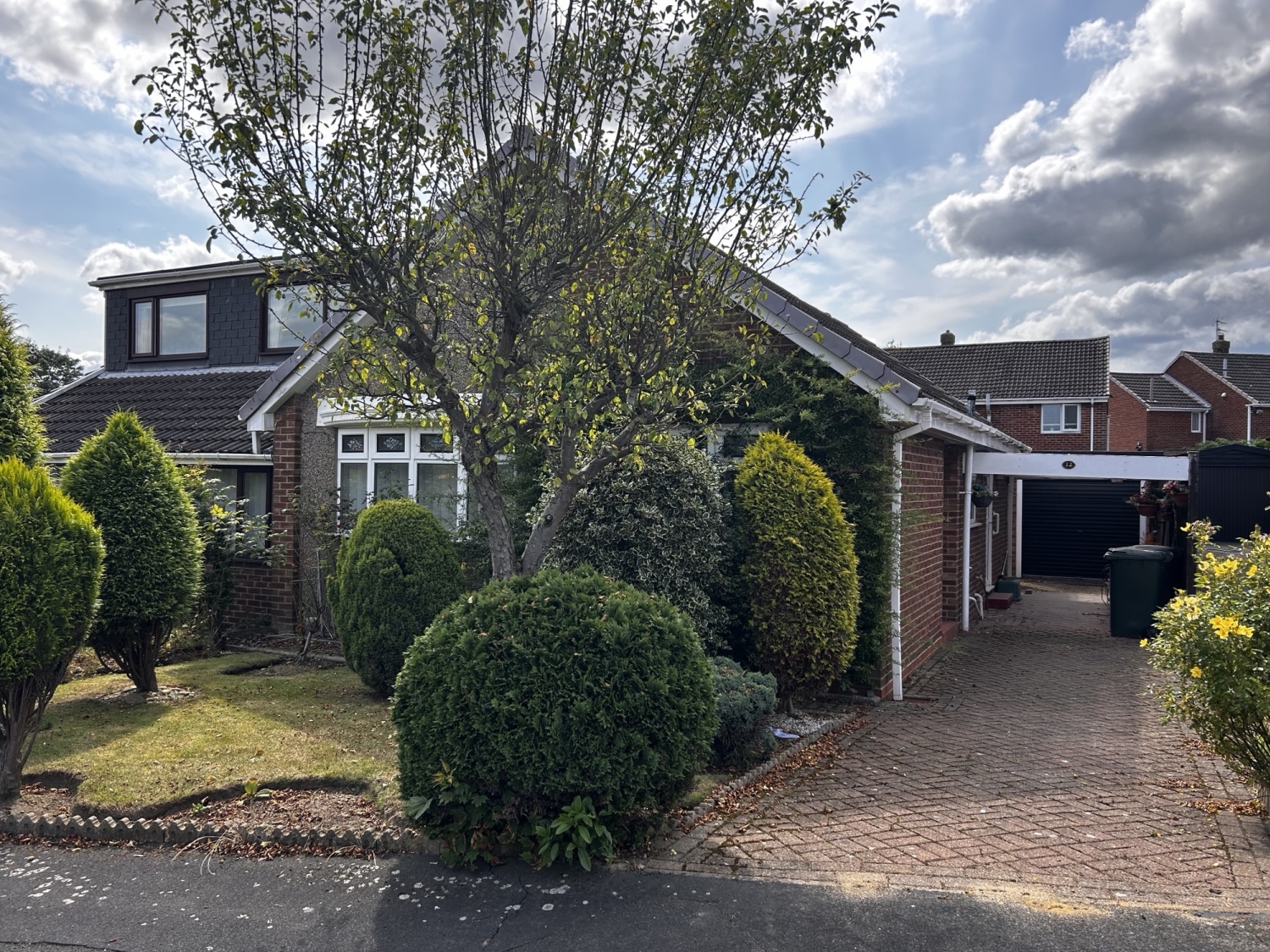 2 bedroom Semi-Detached Under Offer