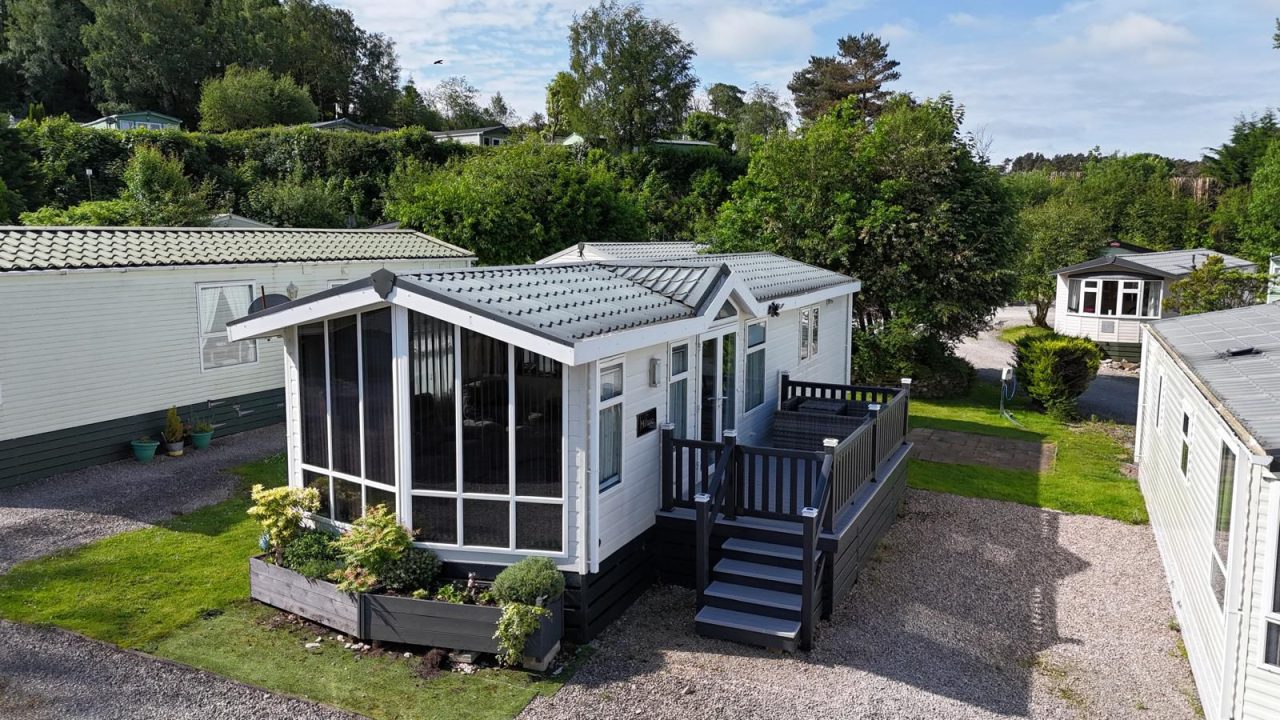 2 bedroom Static Home For Sale
