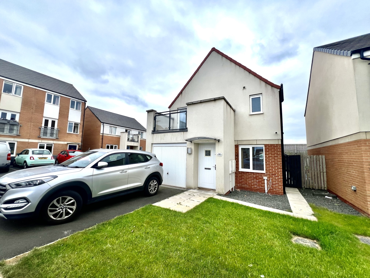 3 bedroom Detached For Sale