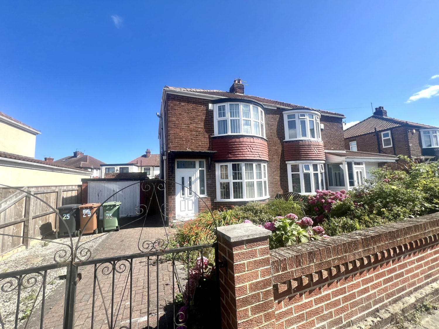 3 bedroom Semi-Detached For Sale