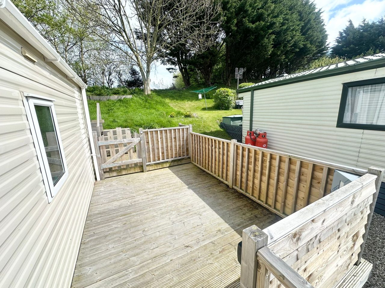 2 bedroom Static Home For Sale