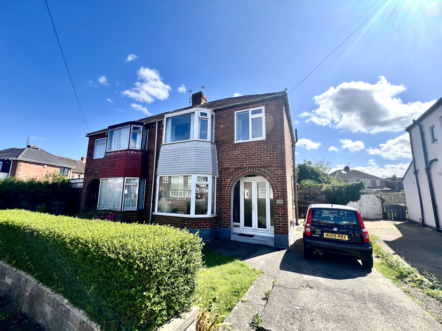 3 bedroom Semi-detached house SSTC
