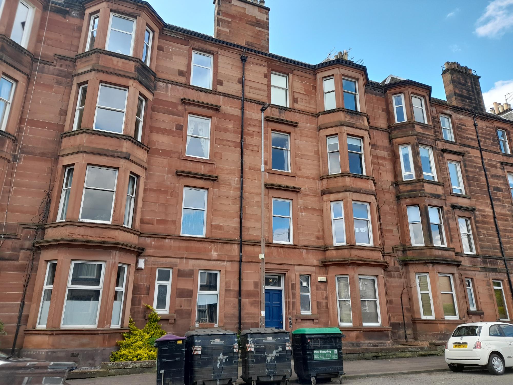 2 bedroom Apartment To Let